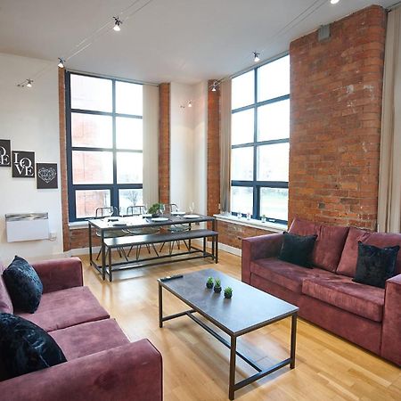 The Topaz Suite Manchester Exterior photo